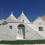 Trulli Manuela 1 * لوكوروتوندو